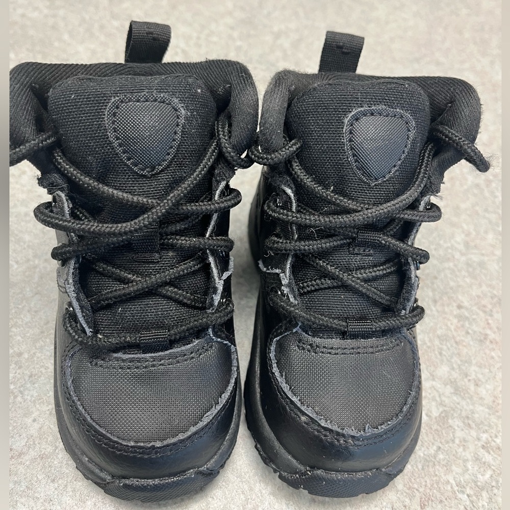 Nike Manoa Leather Boots Toddler Kids Size 5C Black BQ5374-001 EUC - Picture 2 of 6